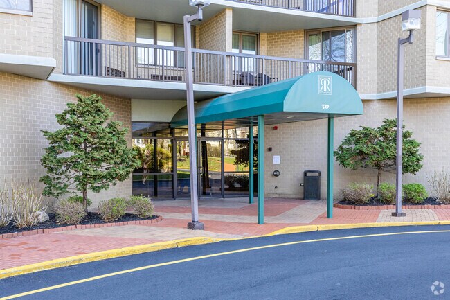 Entrance - River Ridge Terrace