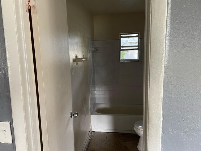 Photo - 401 Kilgore St