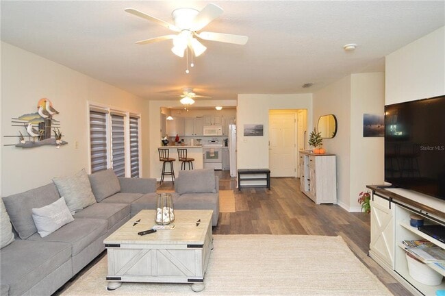 Photo - 121 Sea Horse Dr SE Unit C