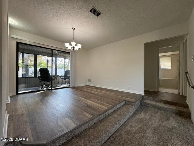 Photo - 1508 Poplar Dr