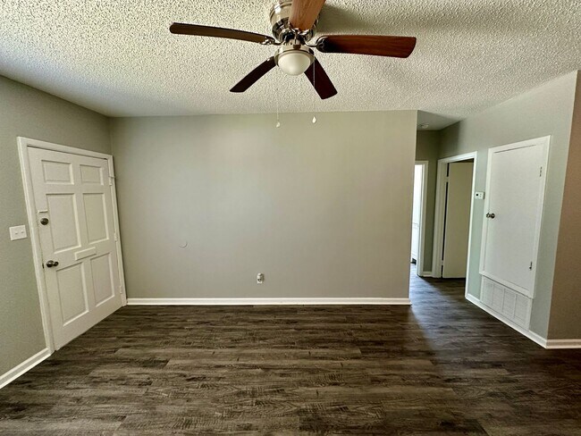 Photo - LARUAW 1103 Unidad WLARUA 1103 #A