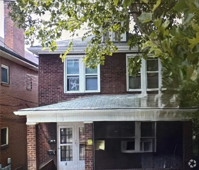 Building Photo - 121 Sumner Ave Rental