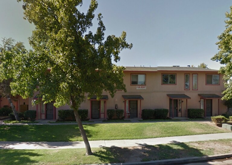 Photo - 1725-1735 W North Bear Creek Dr Apartments
