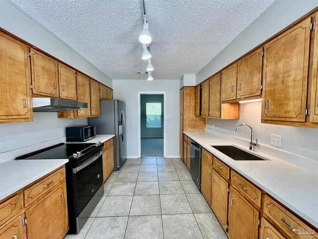 Building Photo - 5934 W Shore Dr Rental
