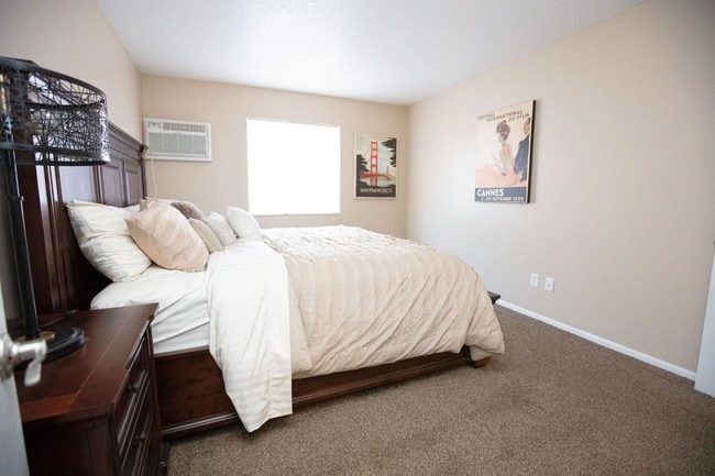 Photo - Boulder Creek Apartments