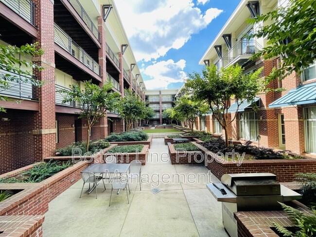 Photo - 1101 W 1st St Unit 105