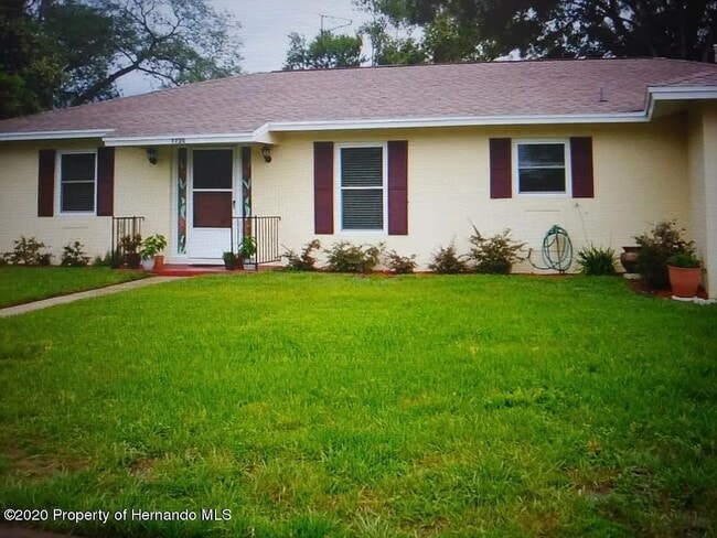 Building Photo - 7730 Pinehurst Dr Rental