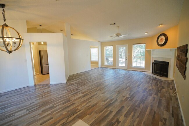 Photo - 3108 McCord Blvd