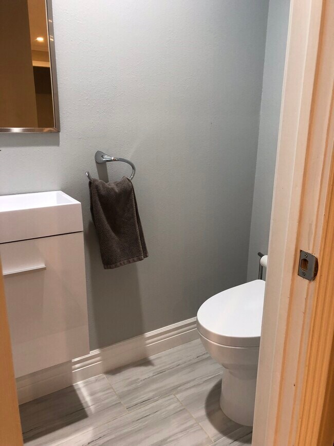 Photo - 1442 Chamboard Ln