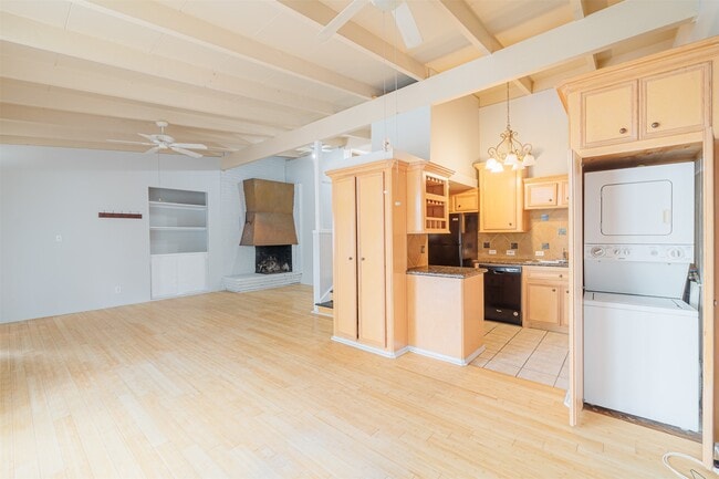 Photo - 5246 Memorial Dr Unit 5246