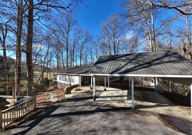 Photo - 3035 Skeenah Gap Rd