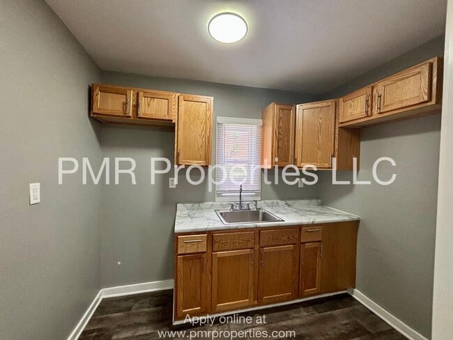 Photo - 2 Bedrooms / 1 Bathroom House