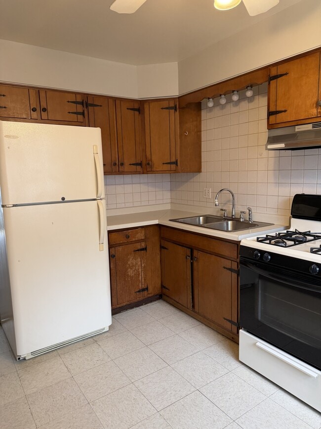 11220 First St