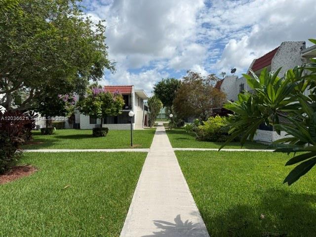 Building Photo - 8701 SW 141st St Unit E6