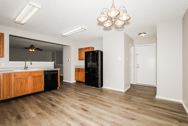 Photo - 12554 Bearsdale Dr