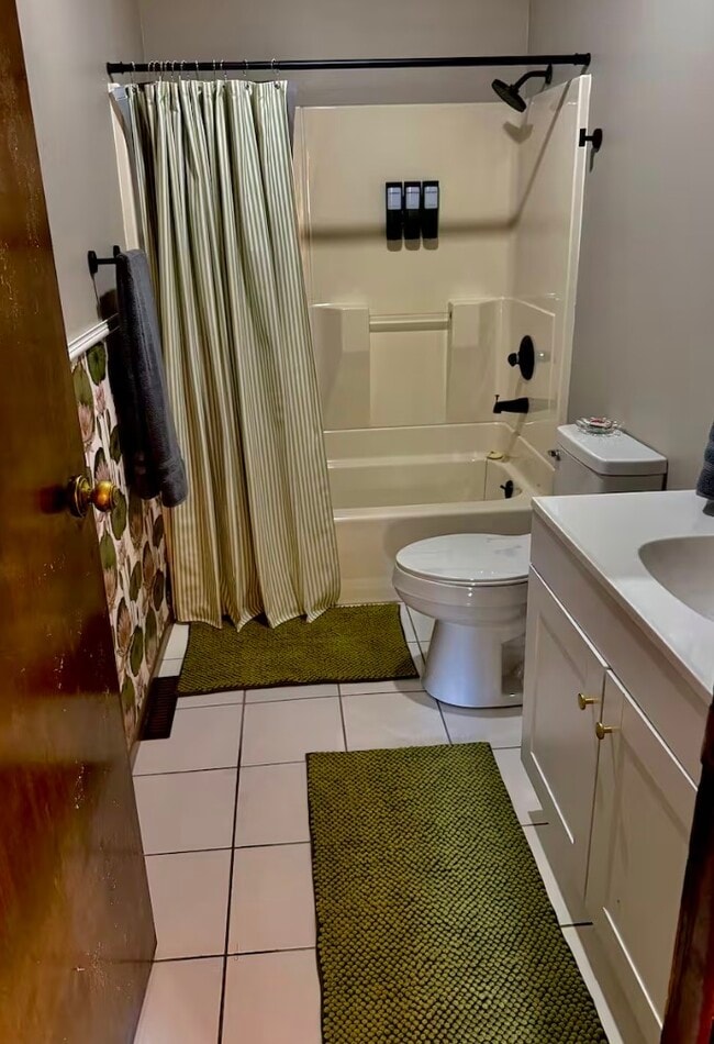 Photo - 4504 N Lakeshore Dr