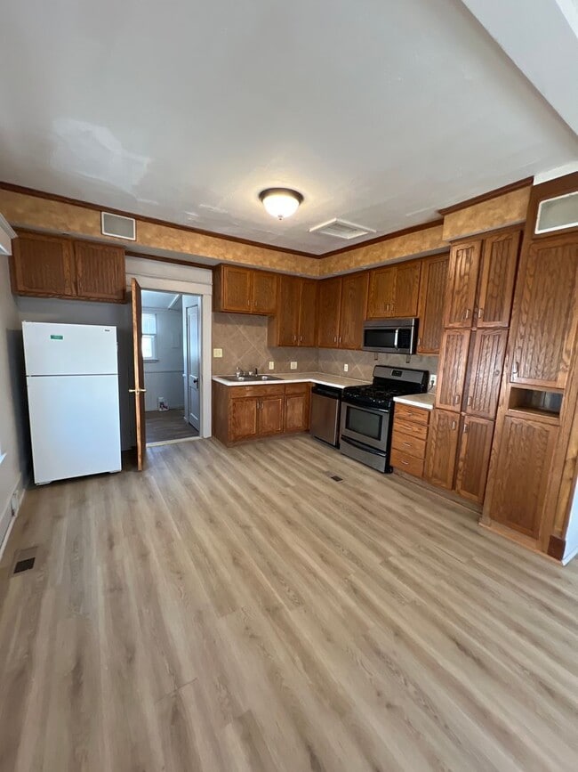 Photo - Oakland Gem, calling your name!