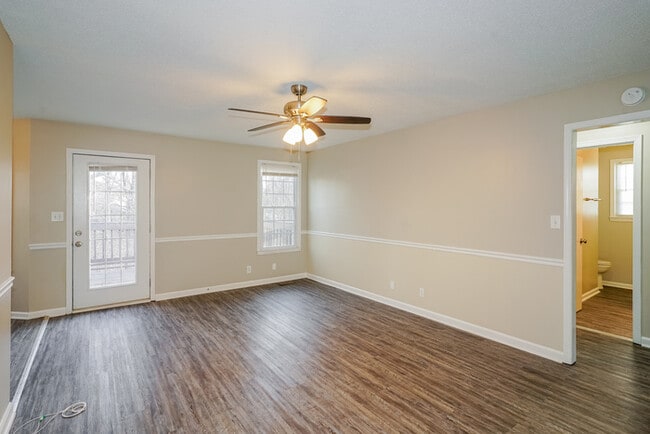 Photo - 2704 Knob Ct