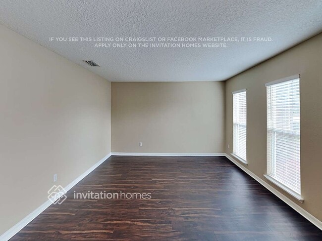 Photo - 327 John's Creek Pkwy