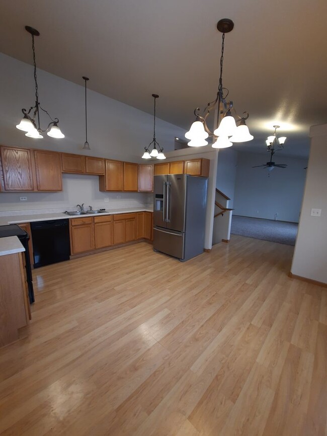 Photo - 3 BEDROOM | 2 BATH | TRI-LEVEL | NORTH