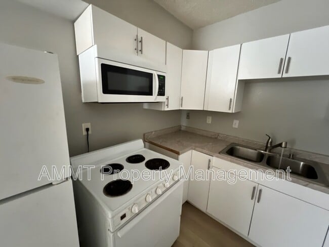 Photo - 325 Clymer Rd