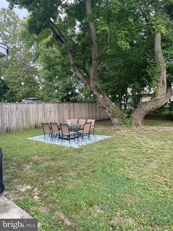 Photo - 197 Roosevelt Ct