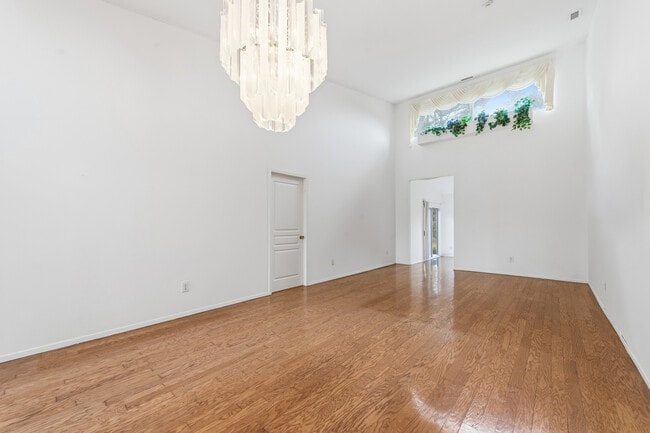 Photo - 763 Spring Lake Dr Unit 763