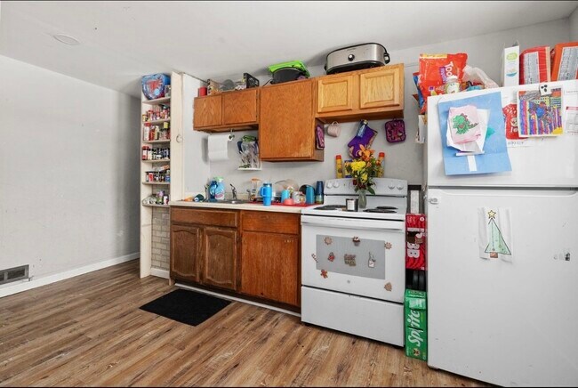 Photo - 503 W Rollin St Unit 2