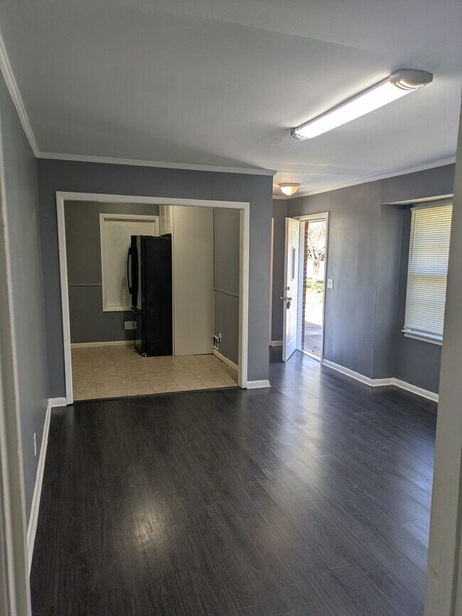 Photo - 6097 Park Dr