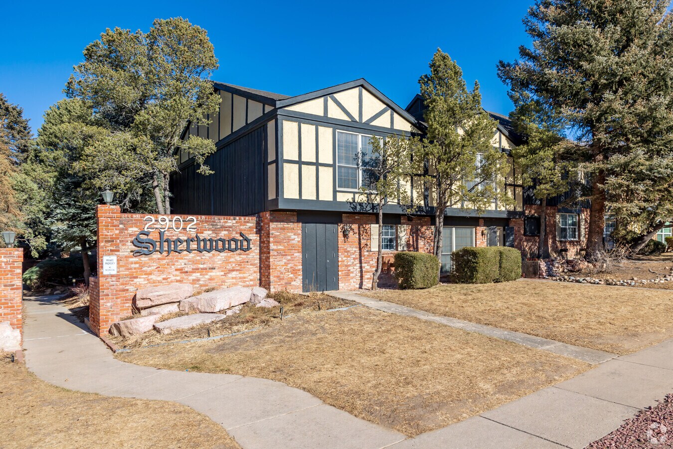 Photo - 2902 Airport Rd