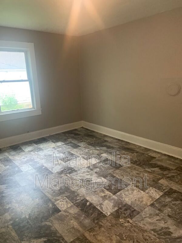 Photo - 413 Davis St