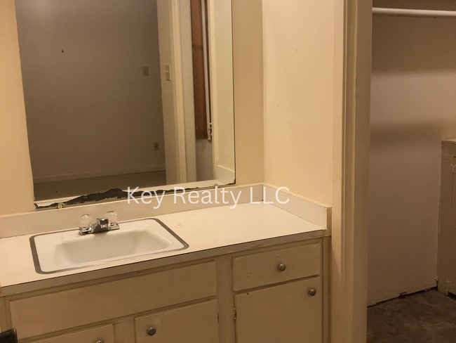 Photo - 913 - B College Drive - Pineville - 1st mo...