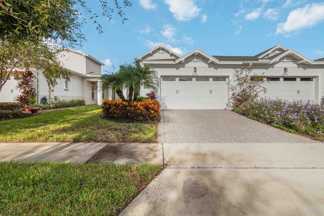 Building Photo - Beautifully Maintained Home in Sought-After Del Webb Twin Lakes