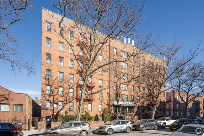 Photo - 359 Ovington Avenue