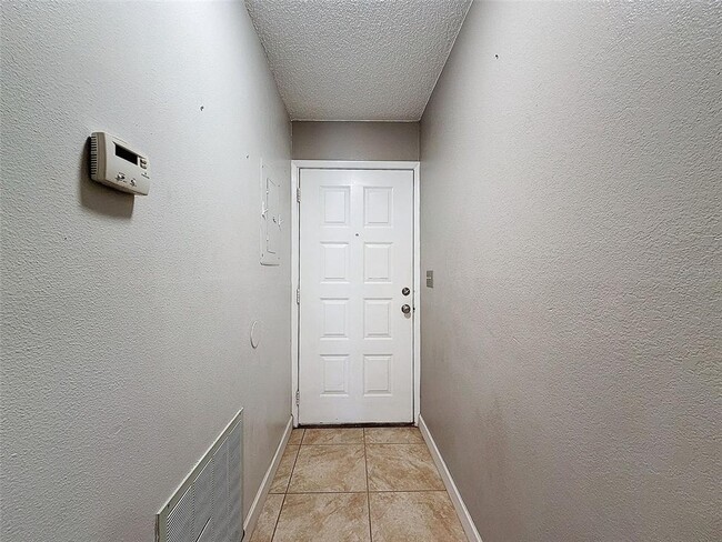 Photo - 7116 Barclay Ave