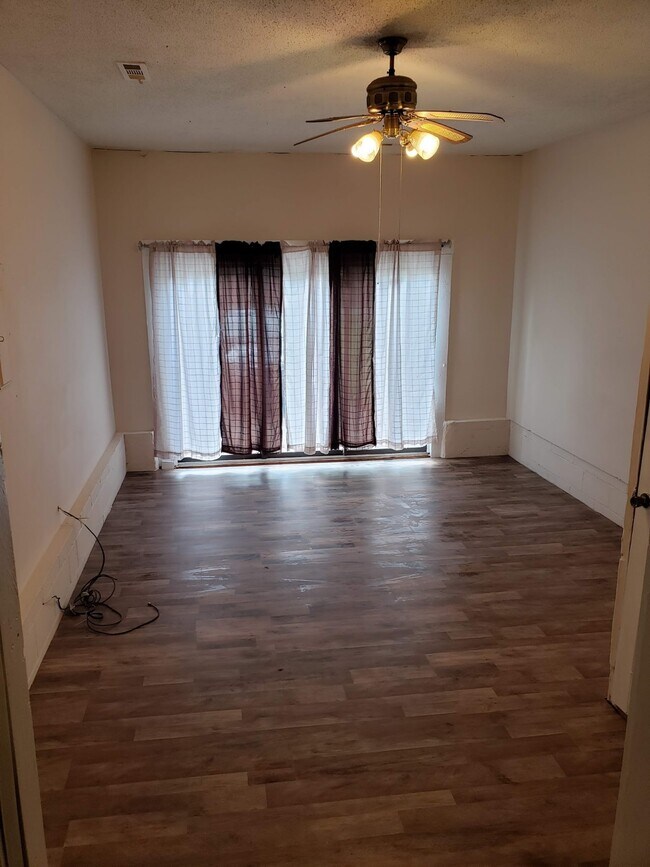 Photo - 2946 Hester Rd