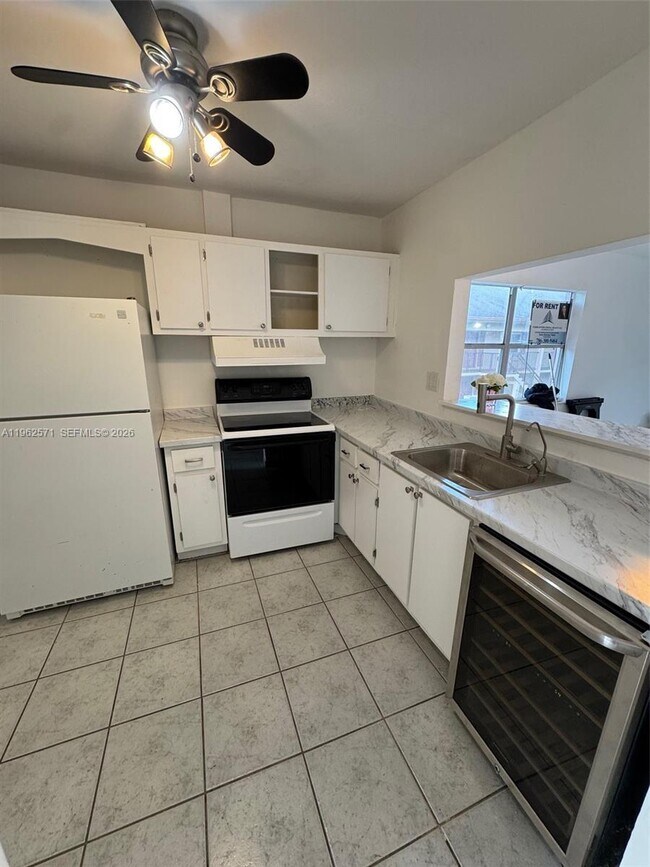 Photo - 11289 SW 88th St Unidad 214L