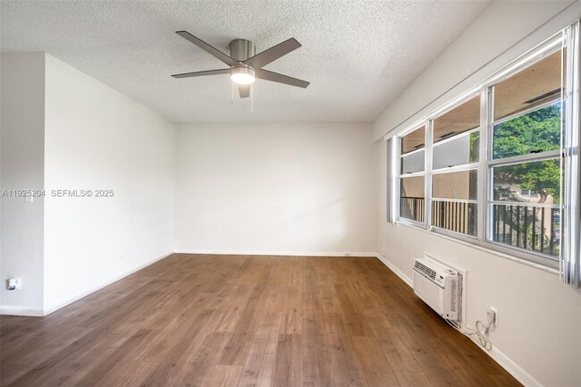 Photo - 100 SW 132nd Way Unit 306K
