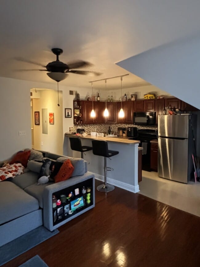 Photo - 3727 Brighton Rd