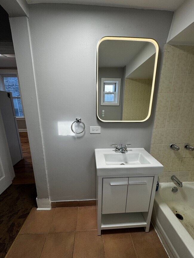 Photo - 2228 W 18th Pl Unit 2R