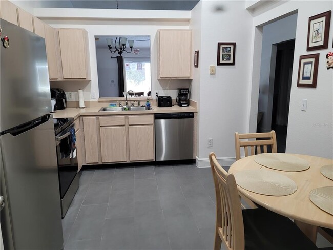 Photo - 730 Pine Cone Dr