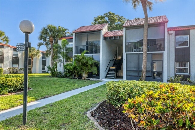 SEASONAL BEAUTIFULLY UPDATED GROUND FLOOR ... - SEASONAL BEAUTIFULLY UPDATED GROUND FLOOR ... Unidad 101 Rental