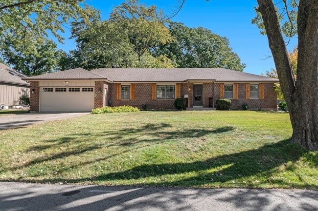 Photo - Charming 3 Bed 2.5 Bath Raised Ranch