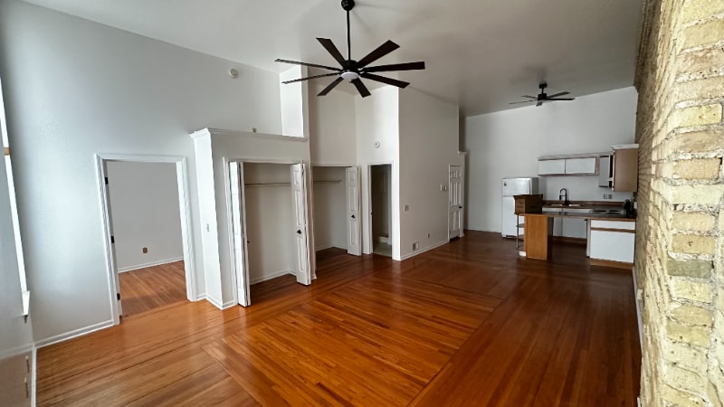 Photo - 201 N Hamilton St Unidad 2