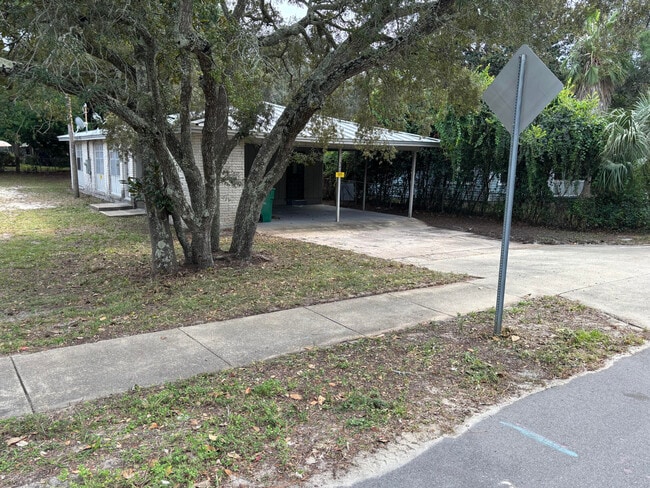 Building Photo - 340 Calhoun Ave