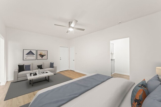 842 W 83rd St Unit 01
