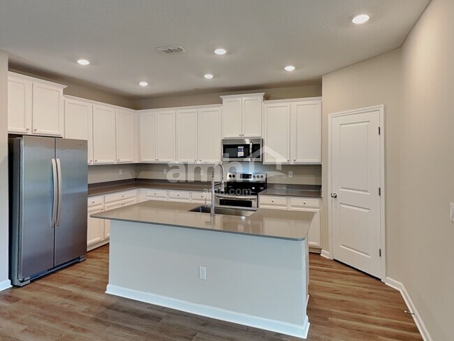 Photo - 87 Spruce Point