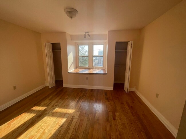 Building Photo - 609 N Ninth St