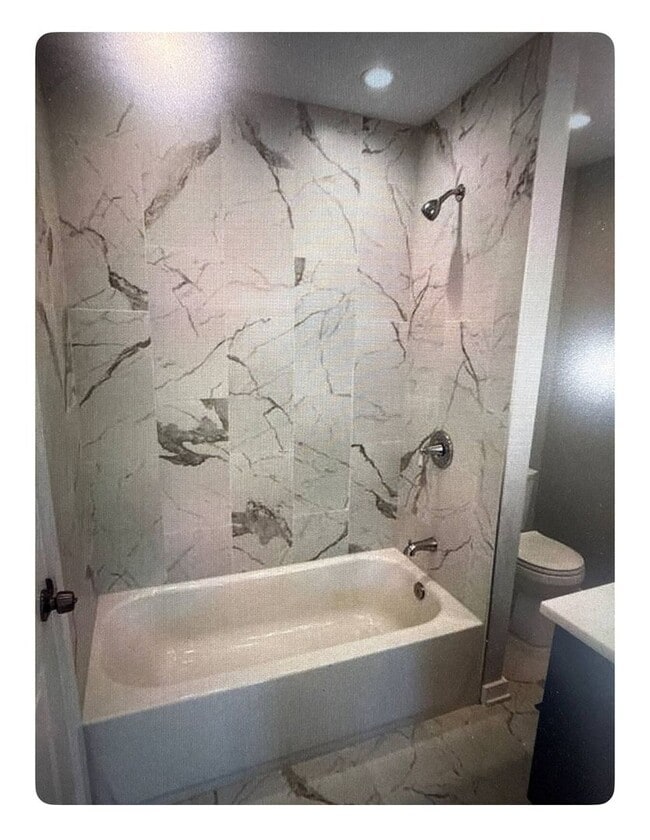 Photo - 3984 Blaine St NE