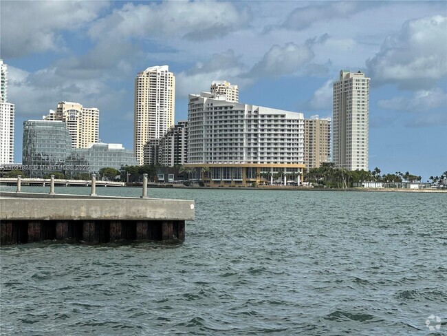 Building Photo - 1408 Brickell Bay Dr Unit 907 Rental